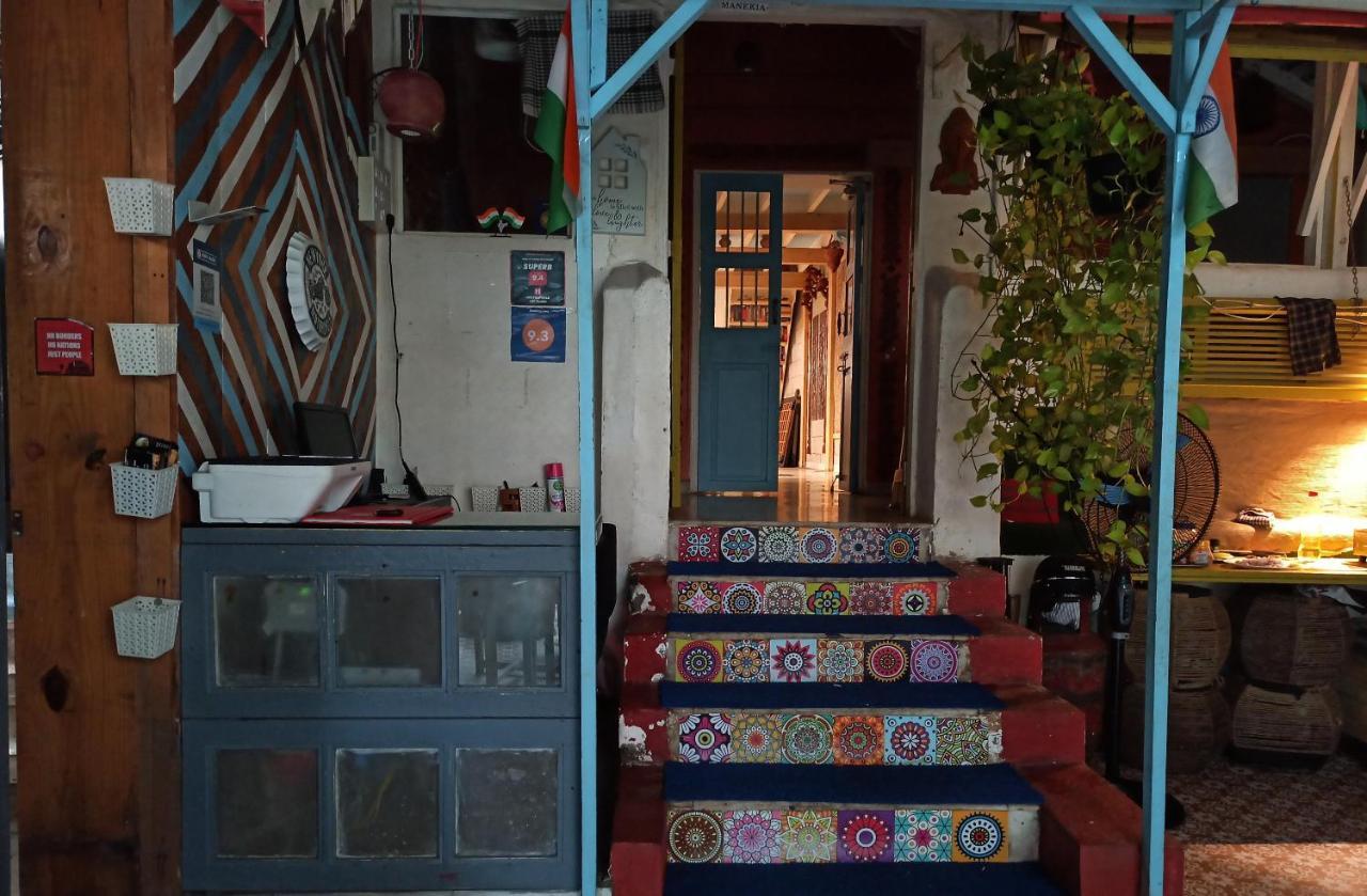 A Pousada Namastey Mumbai Backpackers Exterior foto