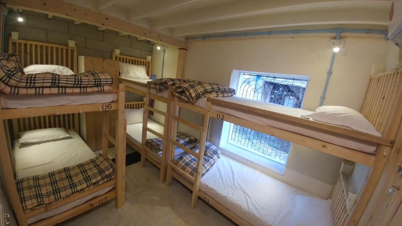 A Pousada Namastey Mumbai Backpackers Exterior foto