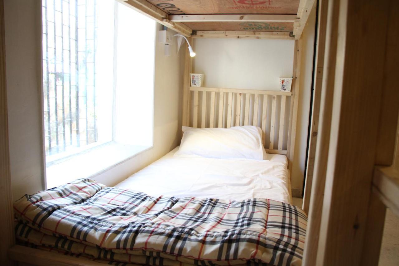 A Pousada Namastey Mumbai Backpackers Exterior foto