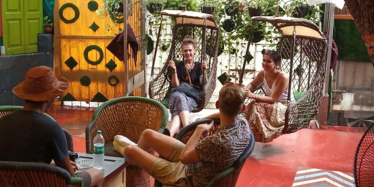 A Pousada Namastey Mumbai Backpackers Exterior foto