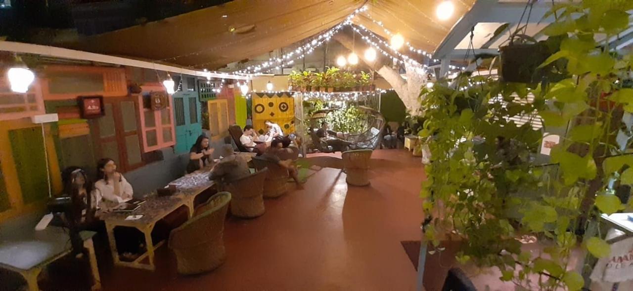 A Pousada Namastey Mumbai Backpackers Exterior foto